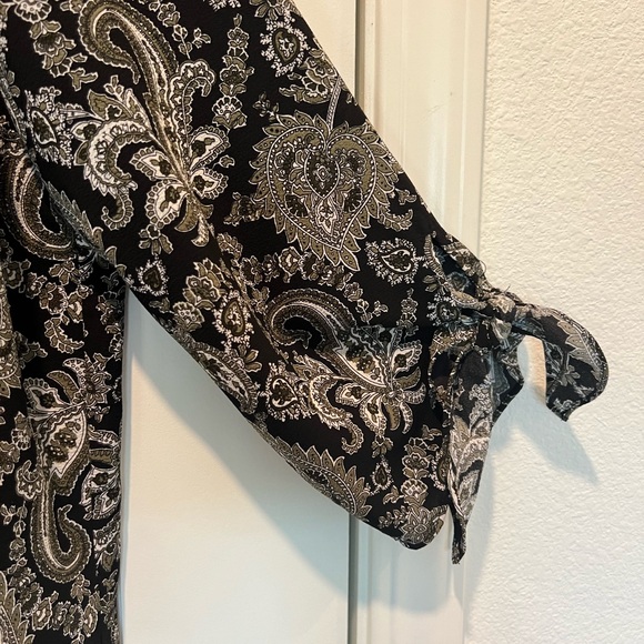 Lot of Two Michael Kors Blouses Size Large - Picture 6 of 6